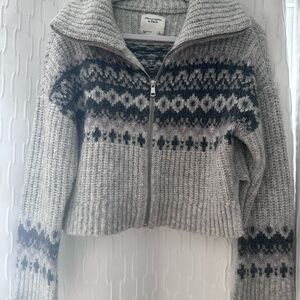 Abercrombie & Fitch Crop Sweater